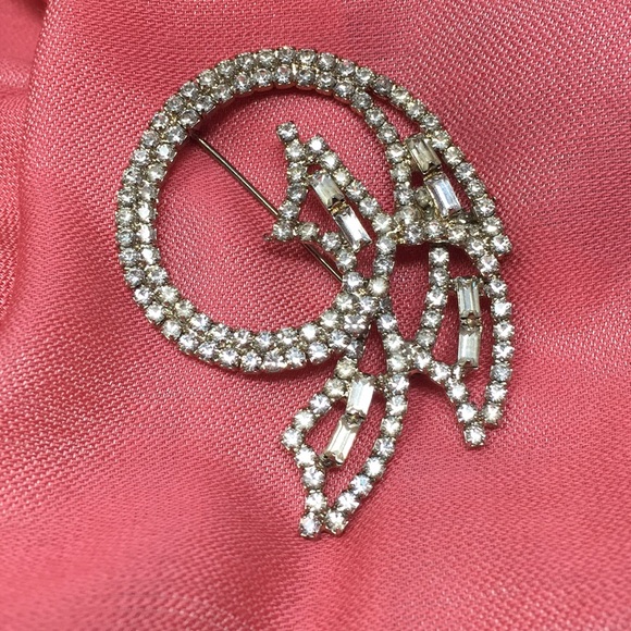 Vintage Weiss Rhinestones Crystals Brooch - Picture 7 of 10